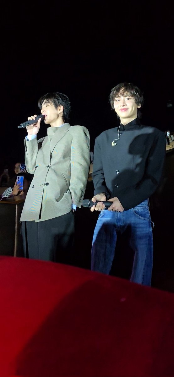 #อยากดูคอนสิบปีออฟกัน 
#ออฟกัน #OffGun #ออฟจุมพล #กันอรรถพันธ์ <a href="/off_tumcial/">ออฟที่แปลว่าปิดประตูแพ้</a> <a href="/AtthaphanP/">ATTHAPHAN PHUNSAWAT</a> <a href="/GMMTV/">GMMTV</a> <a href="/jaojack/">Jaojack Theeraphong</a>