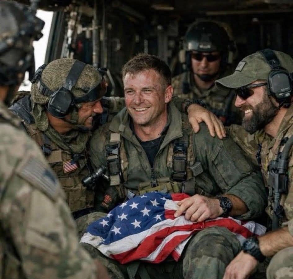 The Colossus of N.Y. tweet media