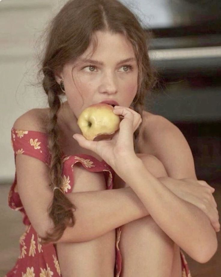 daphne 𝄞 tweet media