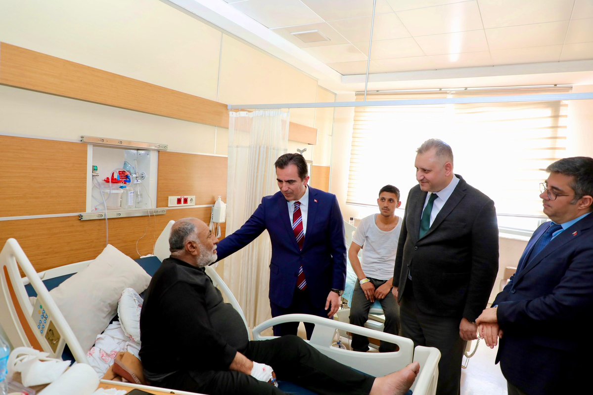 Bitlis Valiliği tweet media