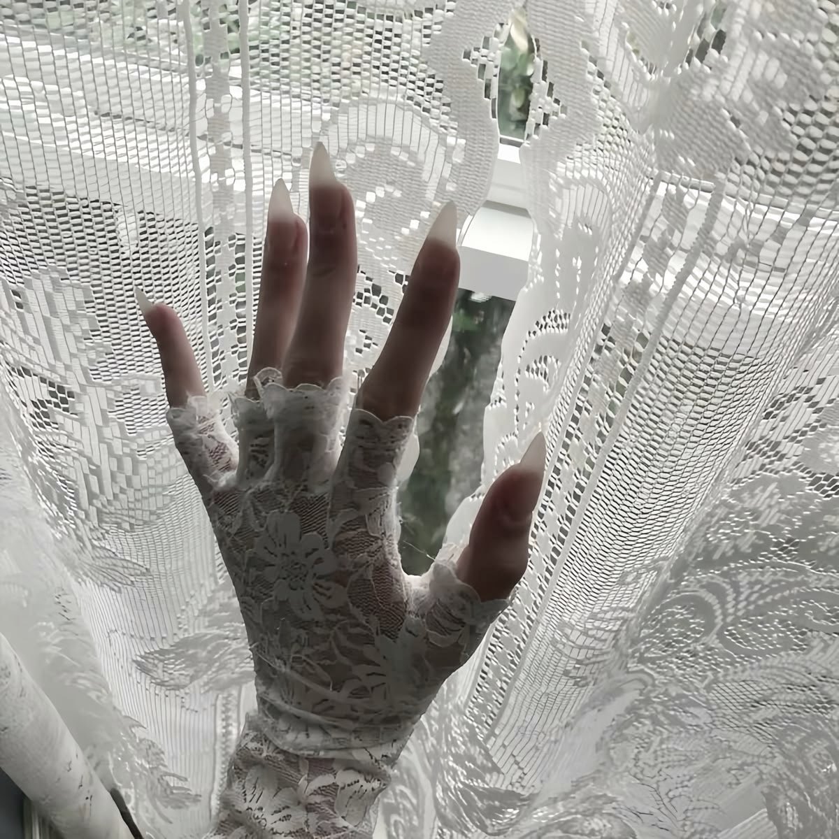 ella ᰔᩚ tweet media