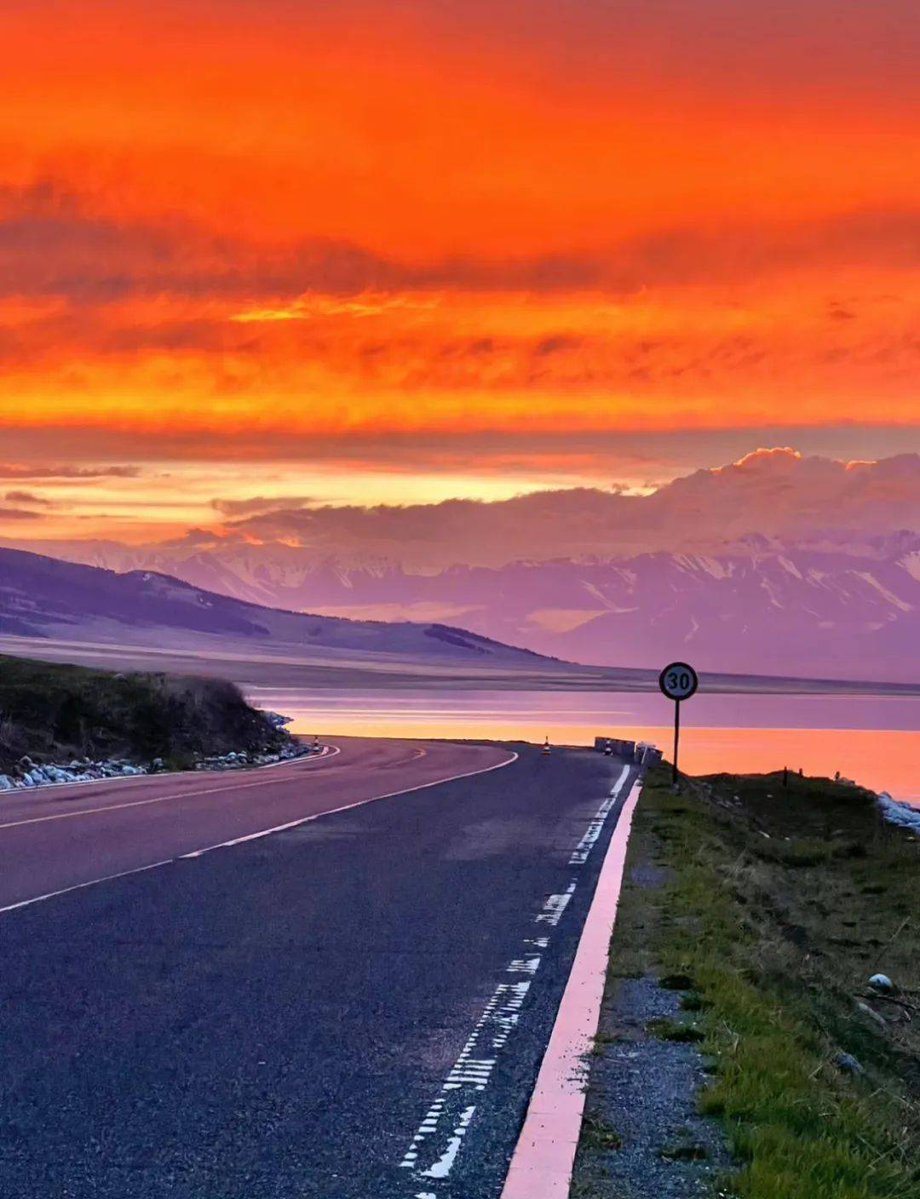 All PC Download tweet media