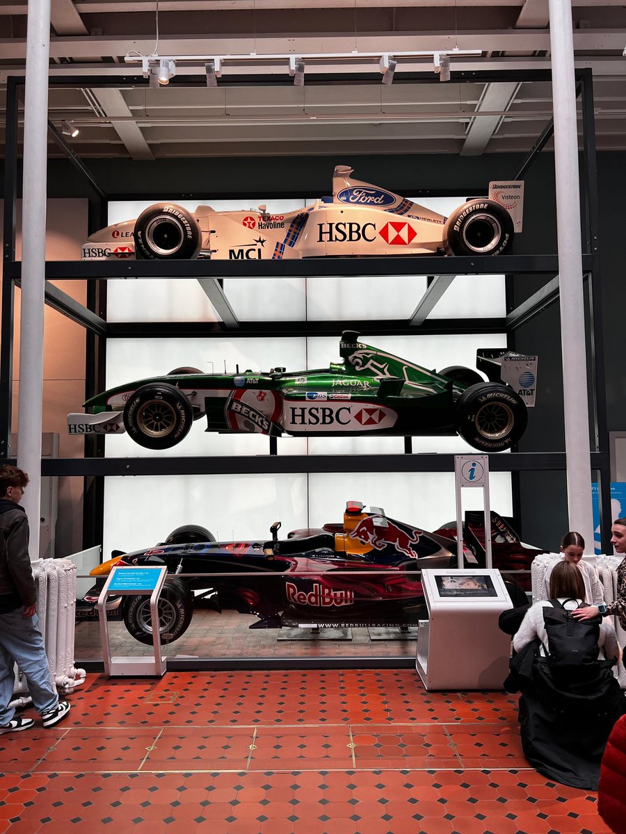 Told my friend to send pics from his vacay...he knows ball😮‍💨