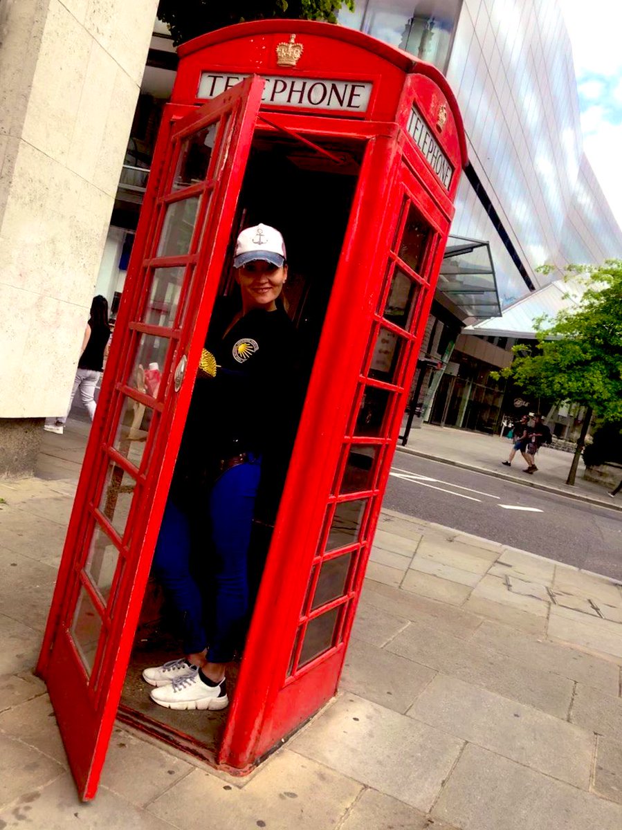 o_Shirya's tweet image. Hey great idea to made the Colours Photo Challenge!
QP a photo with the day’s colour.

Day 1 - RED 🔴
#challenge #red #oshirya