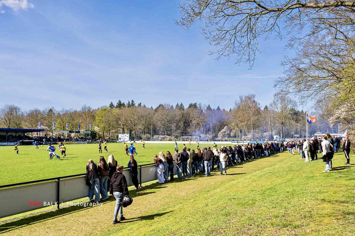 Han Balk tweet media