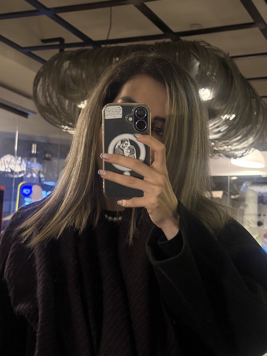 لَبخَند ی که فریاده =) tweet media