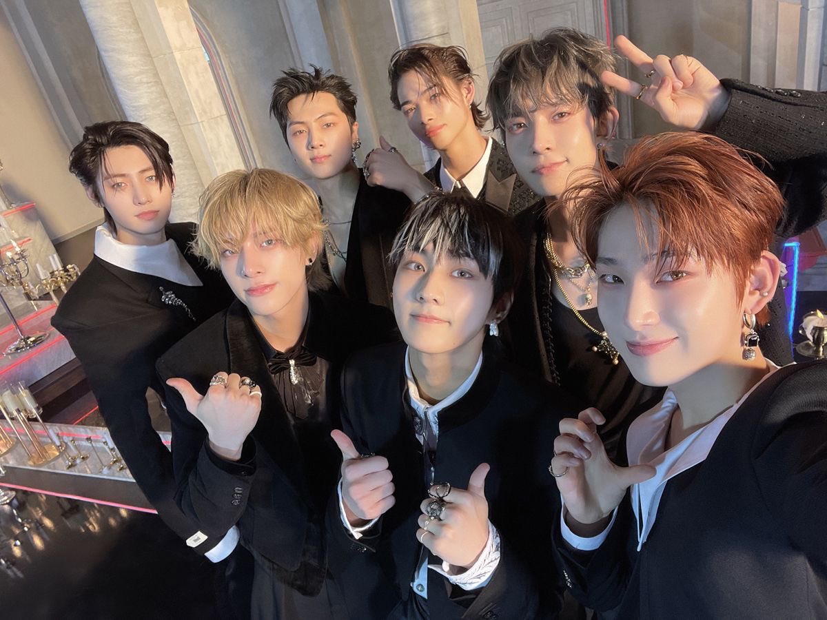 duygu/enhypen is seven tweet media