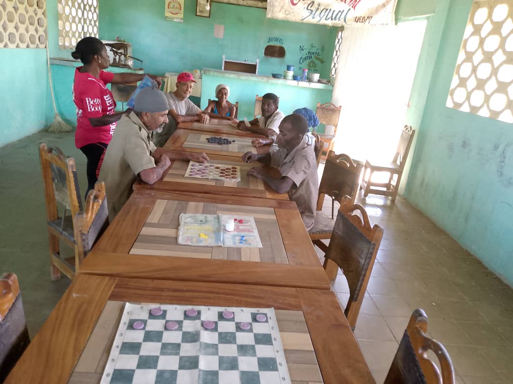 Alis Azahares tweet media