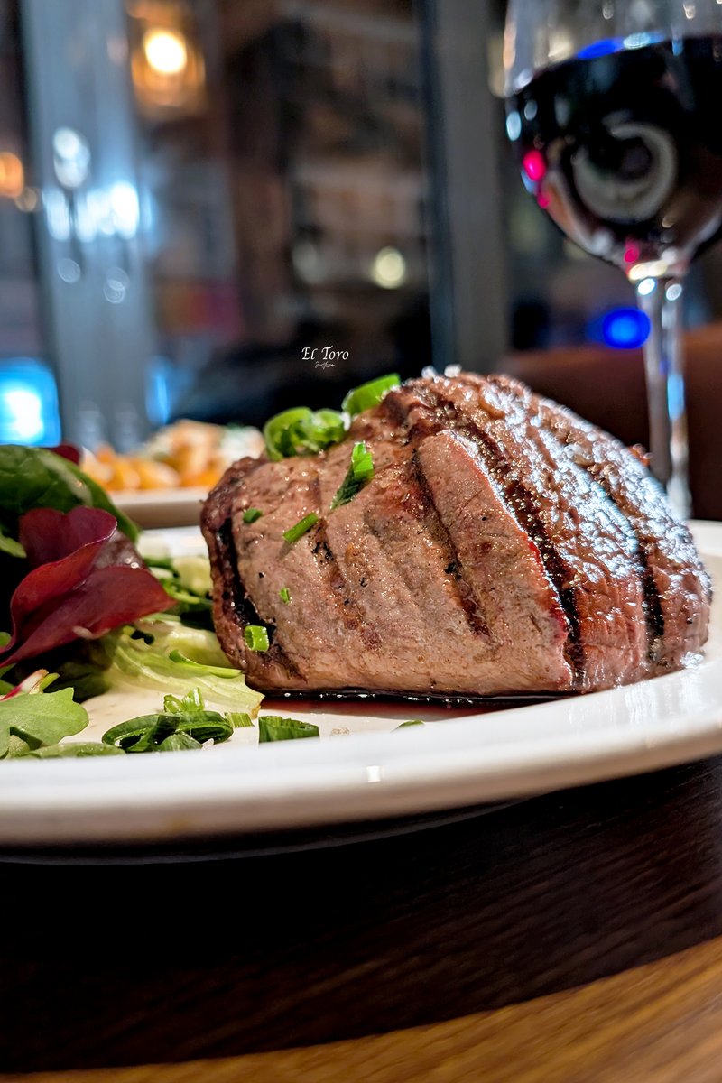 ElToroSouthsea's tweet image. What about stopping at El Toro for an Argentinian steak and a glass of red wine to top your Bank Holiday Monday? We guarantee a fine culinary experience and relaxed vibes. 🥩
#steak #bankholidaymonday #restaurant #Southsea #Portsmouth #steakhouse #steaks #finewines #wine