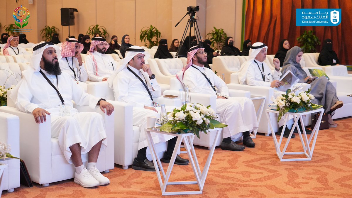 CfasEdu's tweet photo. #متابعة 
اختتمت قبل قليل الجلسة الحوارية الأولى ضمن
#مؤتمر_جامعة_الملك_سعود_للتنمية_المستدامة2026، والتي تناولت محاور الطاقة المتجددة والاقتصاد الدائري، بمشاركة نخبة من المختصين في مجالات الاستدامة.

#التنمية_المستدامة
#جامعة_الملك_سعود https://t.co/kDgacejd62
