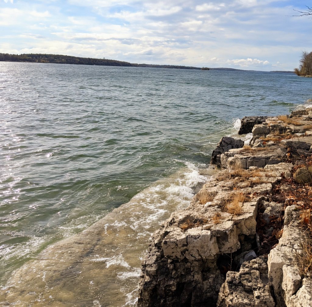 waterkeepermark's tweet photo. Should major projects like nuclear power expansion, jets in Toronto Harbour,  high speed train lines between Quebec &amp; Ontario or a gigantic data centre on Alberta River get exempted from public reviews? https://t.co/c0Unrn8LB9 https://t.co/JoRQOMkOuU