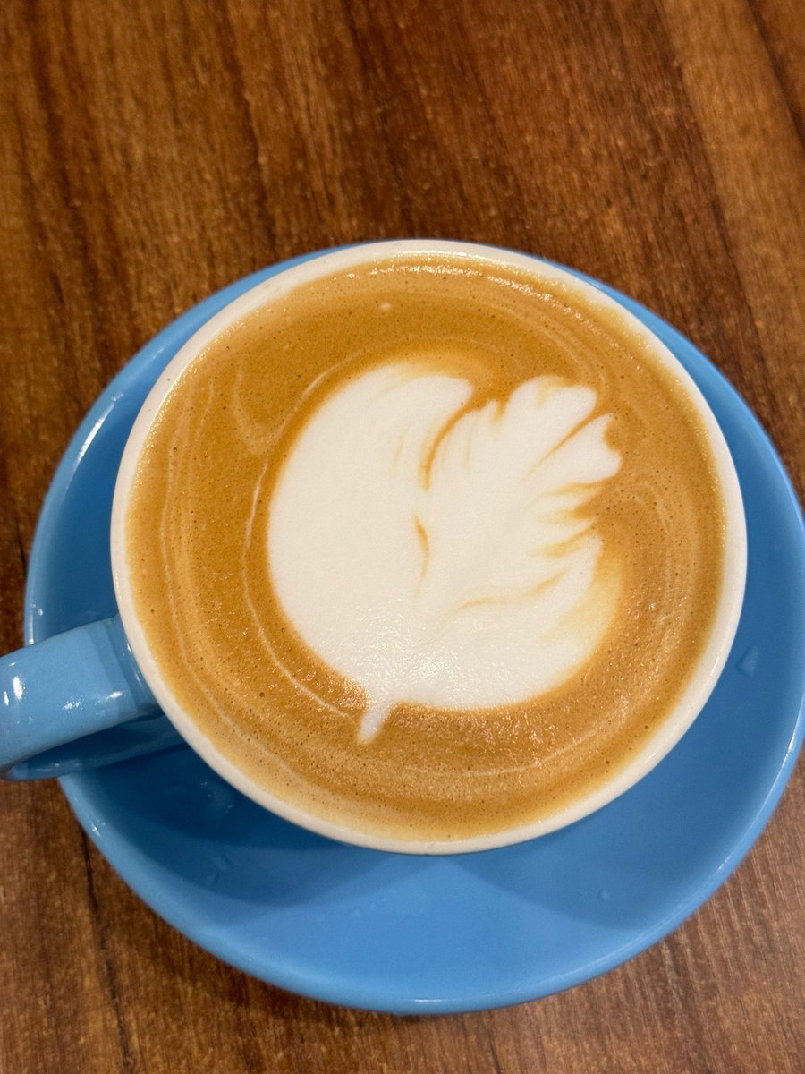 larosa77's tweet photo. "10 mins/day = fluent English in 3 months   Learn 5 new words + 1 daily phrase before coffee—consistency beats cramming!  #LanguageHacks #LearnEnglish" https://t.co/L2Lei6bJMT