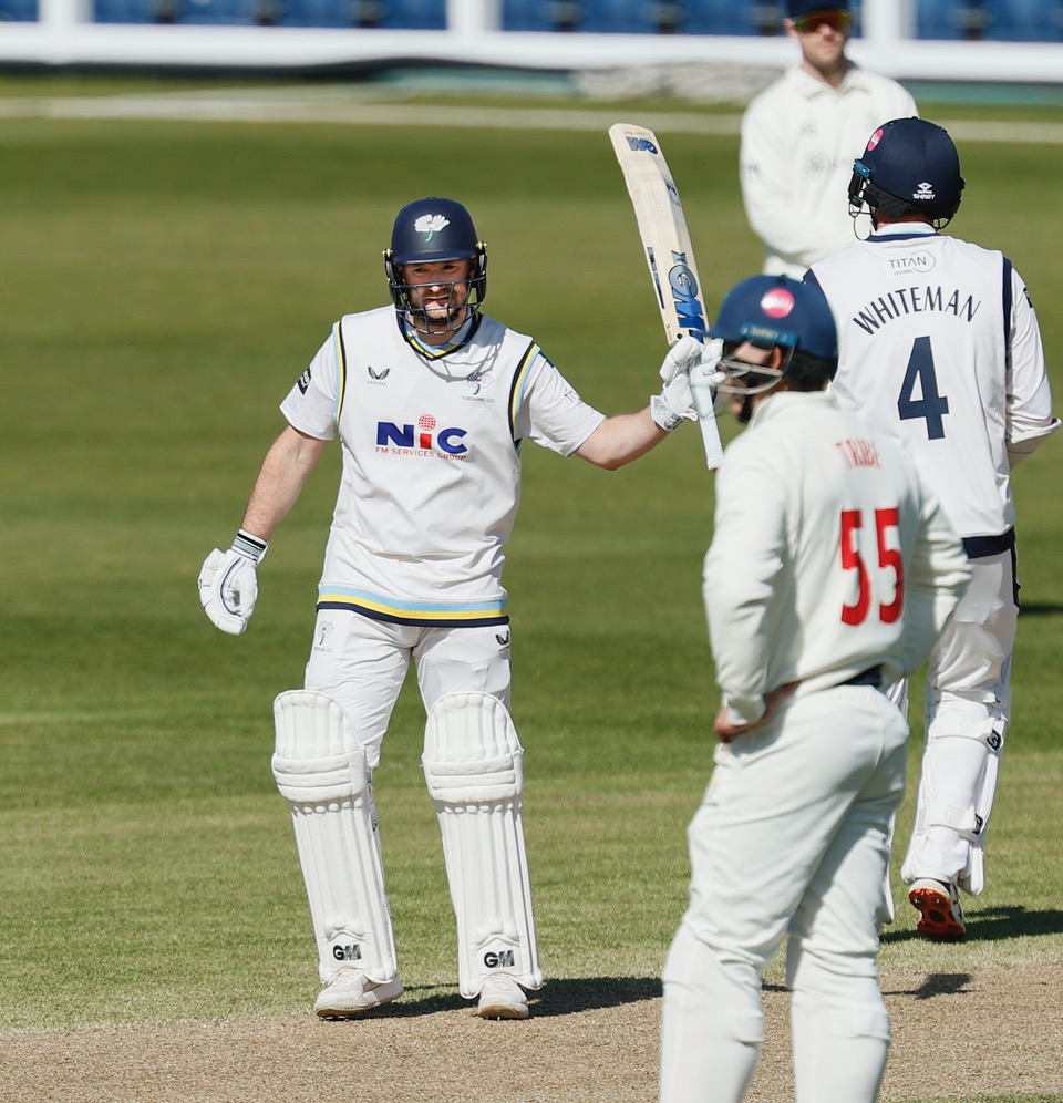 YorkshireCCC's tweet photo. MATCH DRAWN: Yorkshire finish on 239-7 from 67.4 overs and take 10 points away from the opening round of 2026. Glamorgan claim 12 points. Adam Lyth finished with 97 in the second innings. 

📸 @JohnHealdPhotog https://t.co/FkwOQ1w4Ig