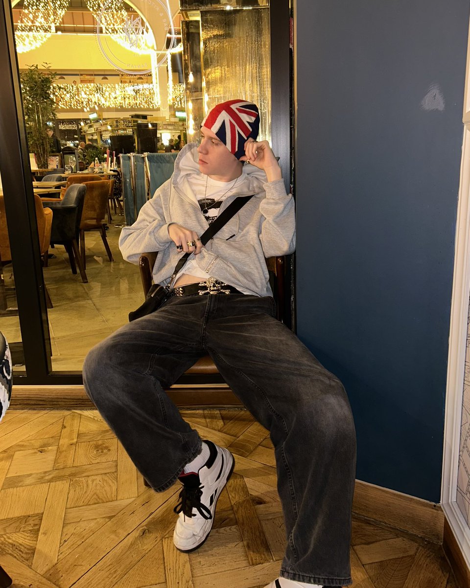 xRenKade's tweet photo. serving fresh bussy 🍑 https://t.co/CpRa1RRs7S