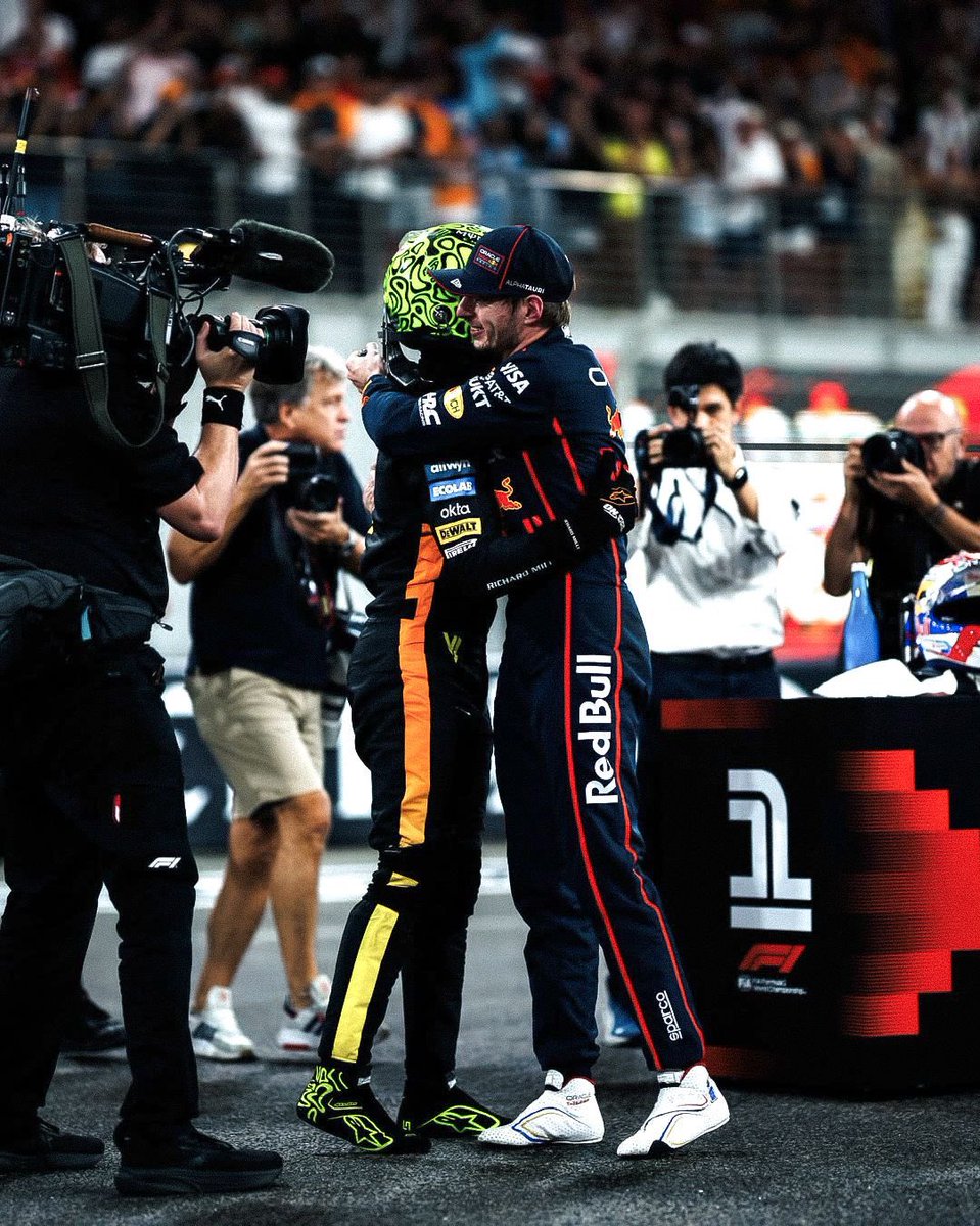 norstappen archives. tweet media