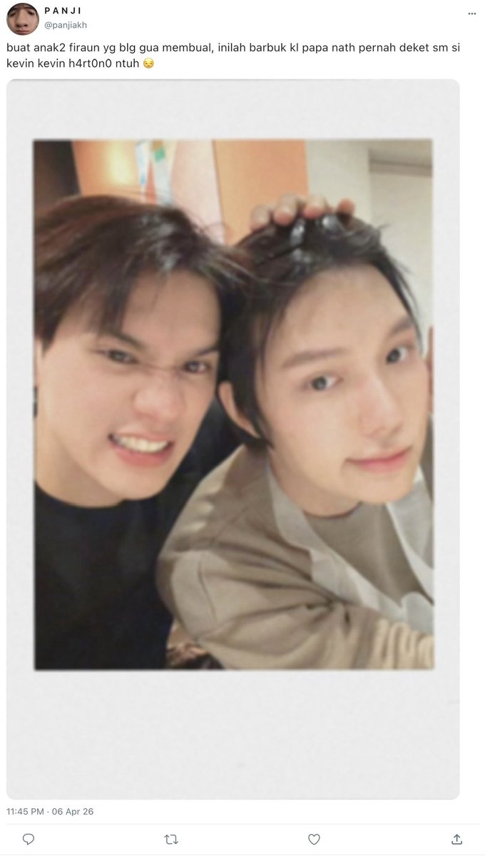 flamingunn's tweet photo. #kengnamping some tweet au

kevin si model + artis ini dulu pernah deket sama nathan. tapi kok, nathan punya anak? padahal status ktp nya belum kawin.

01. Di spill sama anaknya sendiri https://t.co/msrIG5cOqC
