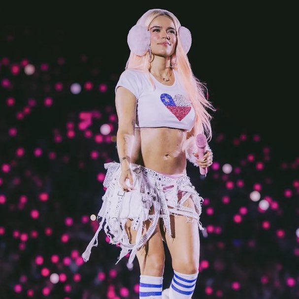 Radical Optimist 🦈🦋 tweet media