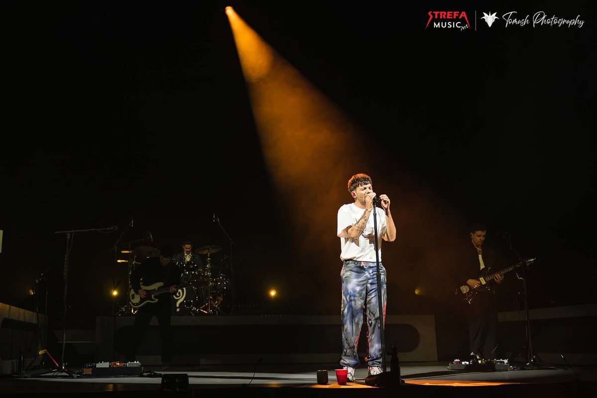 Louis Updates Poland tweet media