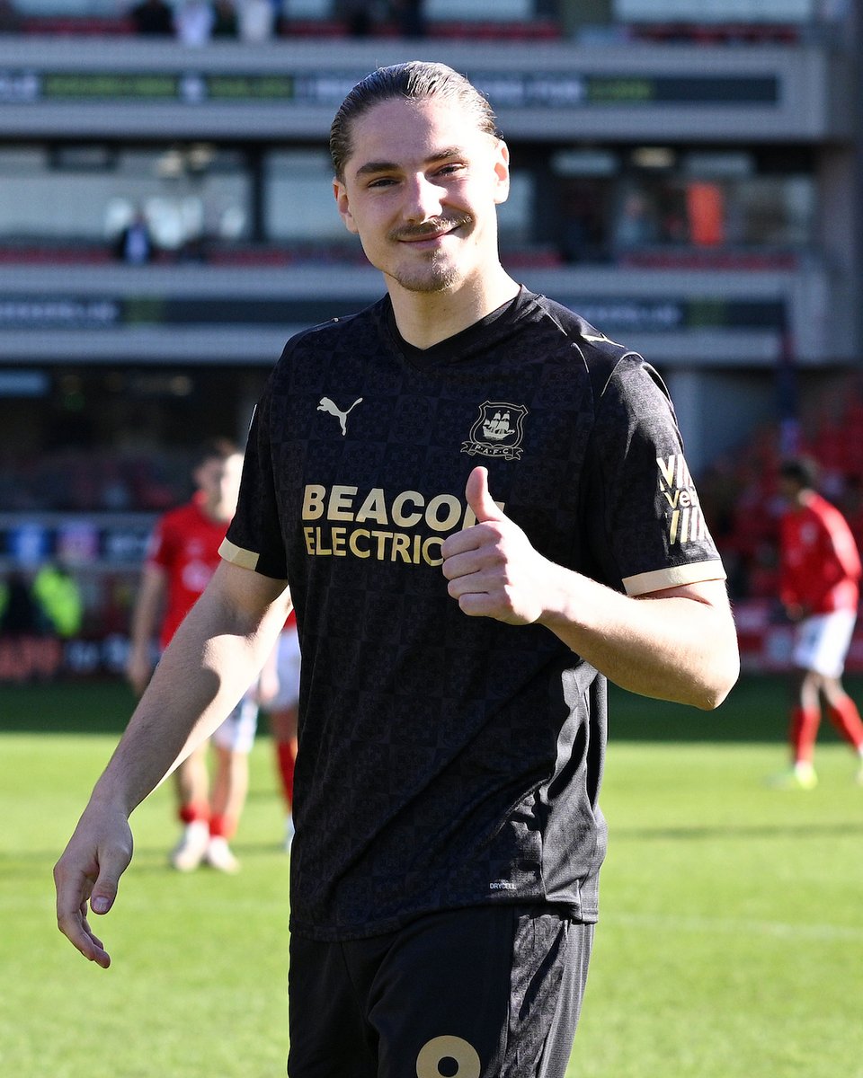 Argyle's tweet photo. Starts. Assists. Scores.

He's back! 👍 https://t.co/zwmMgYsF0l