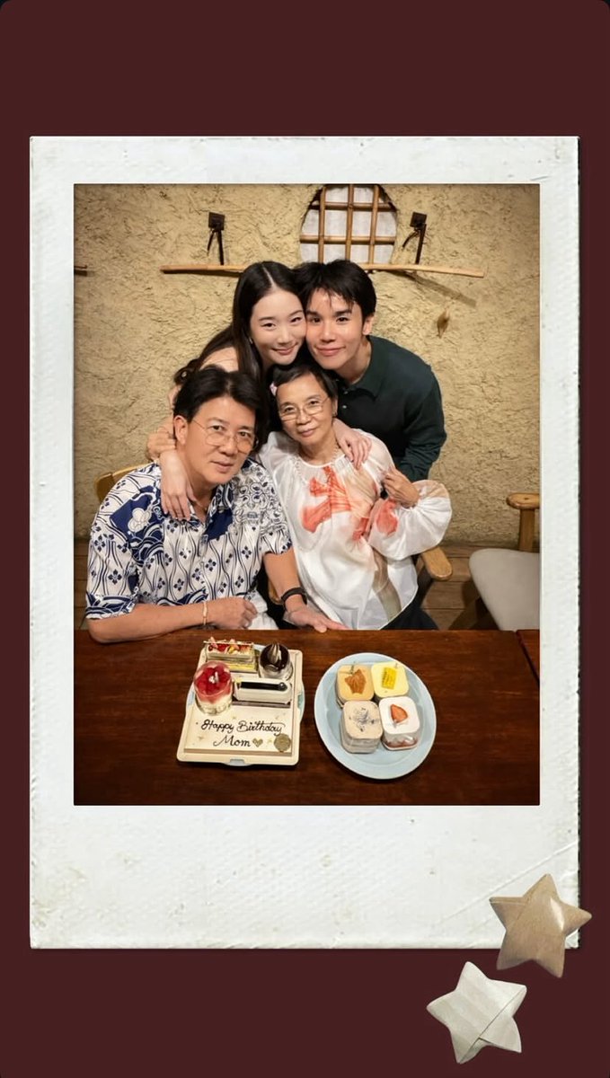 JimmyyjpHome's tweet image. Happy birthday คุณแม่ ครับ ✨🎂☺️

IGs : mimivrnt update ✨
🗓️ 06.04.26

@jimmyyjp_  #jimmyyjp #Tiny