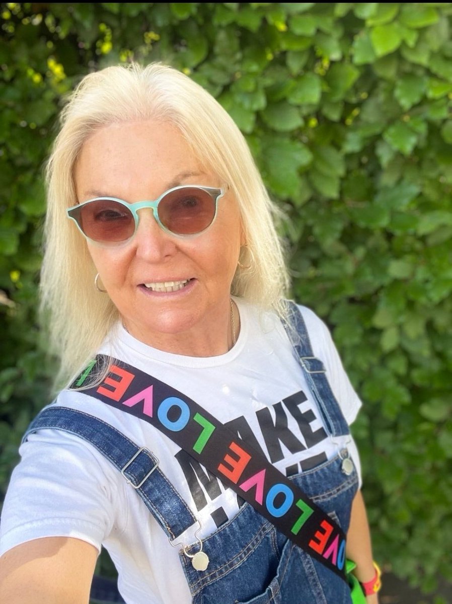 Stuart Macintosh tweet media