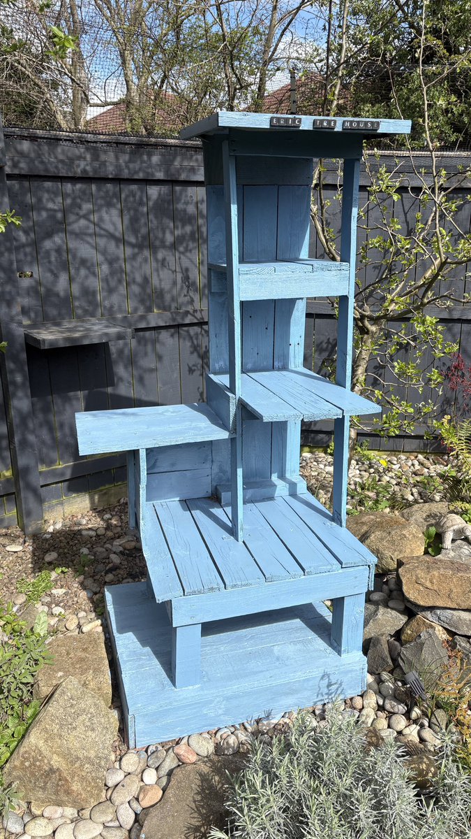 erics_escapades's tweet image. Evening pals , I’ve had a great day in the garden , I even provided Dad with a paw and helped with the planting of seeds . Hope everyone has had a great day too . My tree house got a new coat of paint too , but dad didn’t tell me . Oops 😹 #adoptdontshop