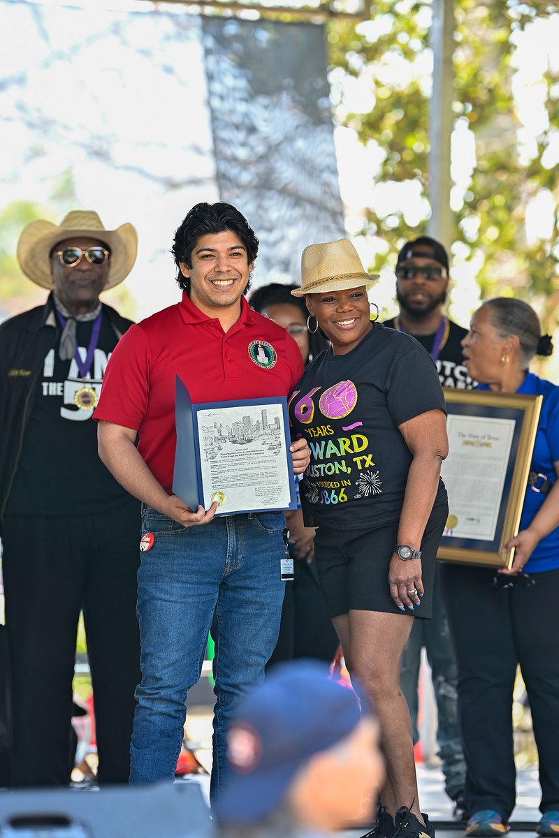 Controller tweet media