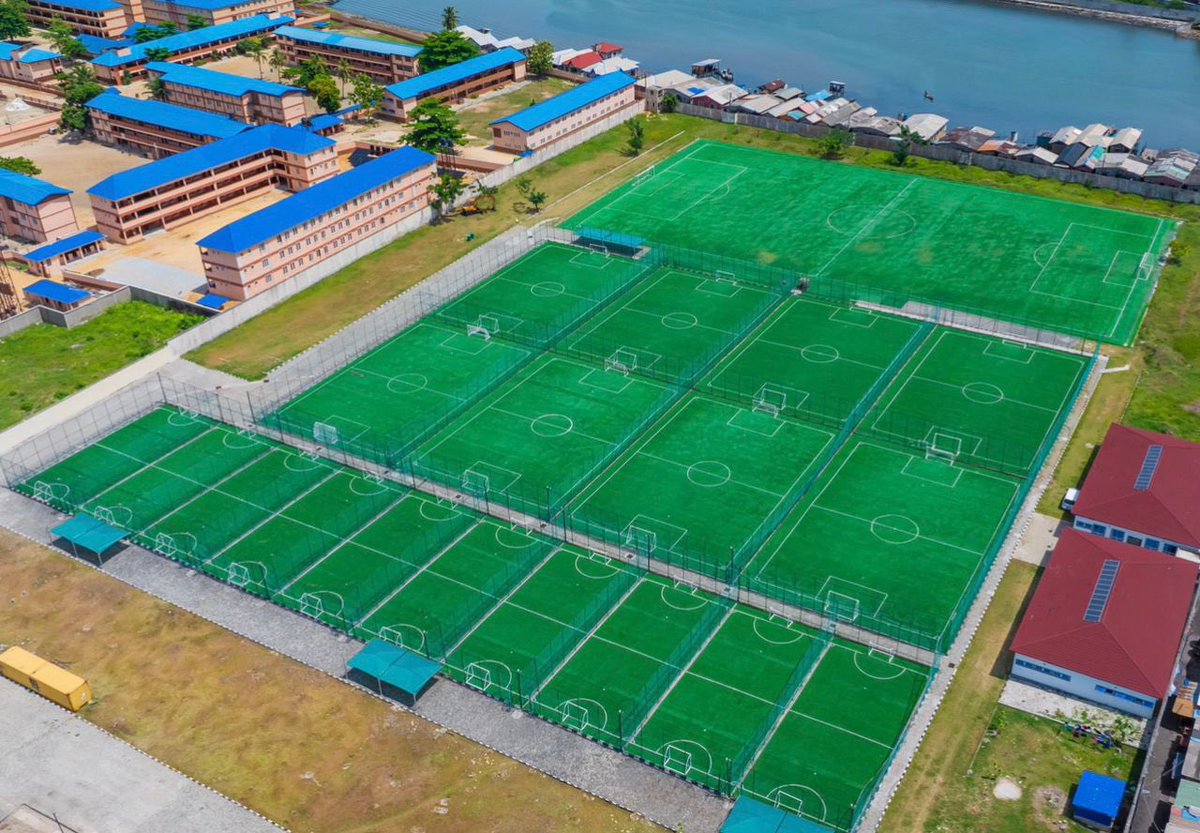 LagosYouKnow tweet media