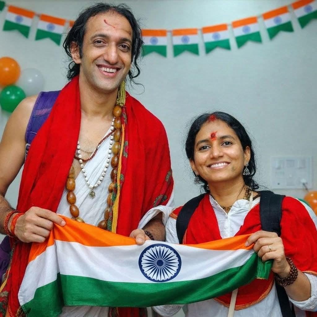 errahulyadavind's tweet photo. महाकुंभ में वायरल IITian Baba अभय सिंह ने शादी कर ली।

15 फरवरी महाशिवरात्रि को हिमाचल मंदिर में, 19 फरवरी कोर्ट मैरिज। 

 उनकी पत्नी प्रतिका जो इंजीनियर और कर्नाटक की करने वाली है।

अब पत्नी संग हरियाणा घर आशीर्वाद लेने पहुंचे।

जो नशा नही छोड़ सकता वो वैराग्य कैसे....see more https://t.co/j8Z6mzU1w9