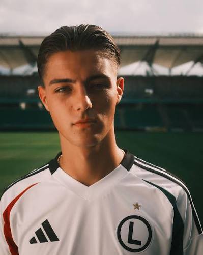 Kamil Głębocki tweet media