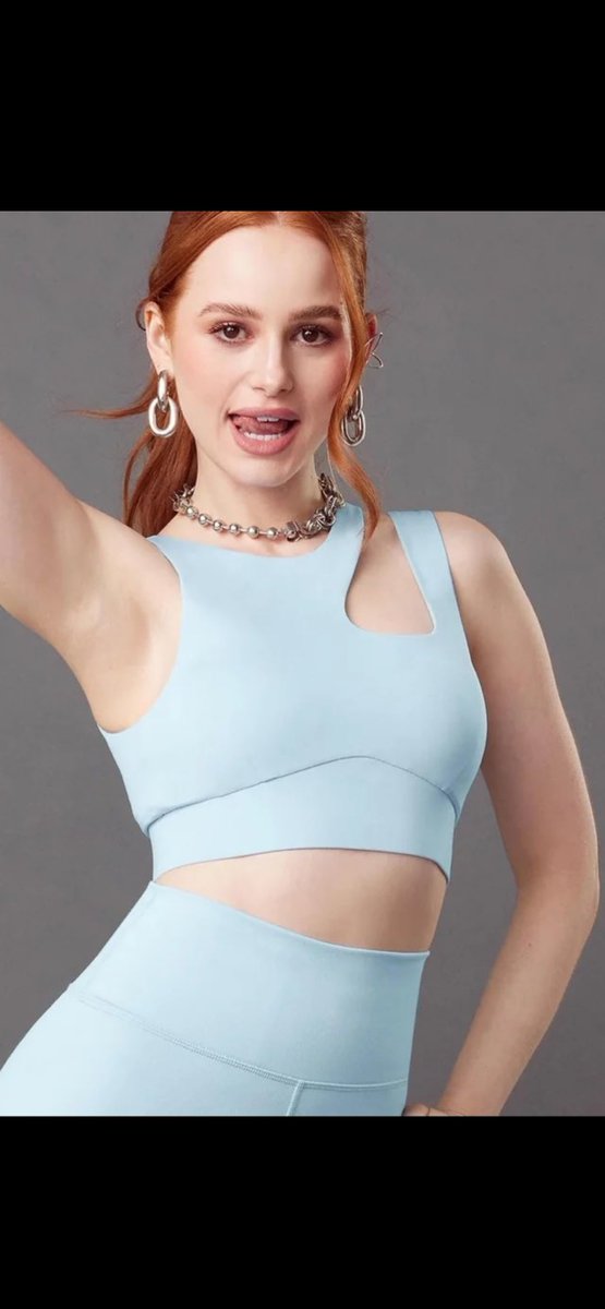 Fim1578068's tweet photo. Armpit Madelaine Petsch https://t.co/77PjNISE0K