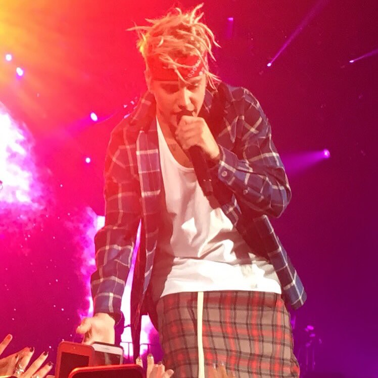 Justin Bieber Dumps tweet media