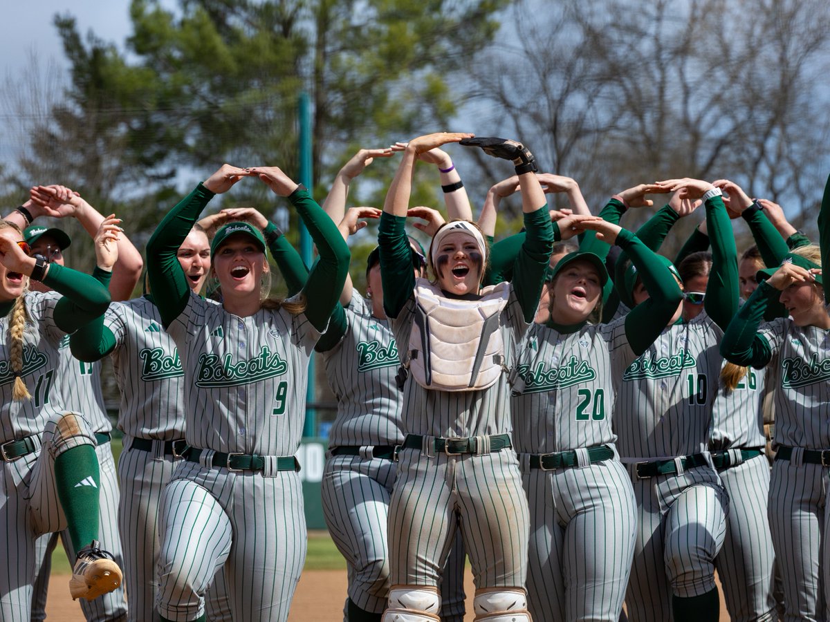 OhioBobcats's tweet photo. 𝗠𝗢𝗥𝗘 𝗧𝗛𝗔𝗡 𝗔𝗧𝗛𝗟𝗘𝗧𝗘𝗦. 😸

Happy National Student-Athlete Day

#OUohyeah https://t.co/5xeOp8bGxo