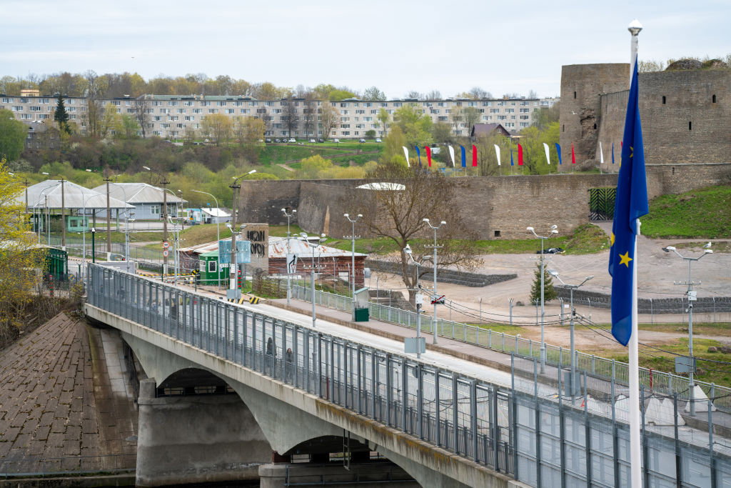 businessamnl's tweet image. Richt Rusland binnenkort zijn aandacht op de Estse stad Narva, met voornamelijk Russische inwoners? businessam.be/inwoners-van-e… #Narva #Estland #Rusland #EuropeseWelvaart #RussischeInwoners