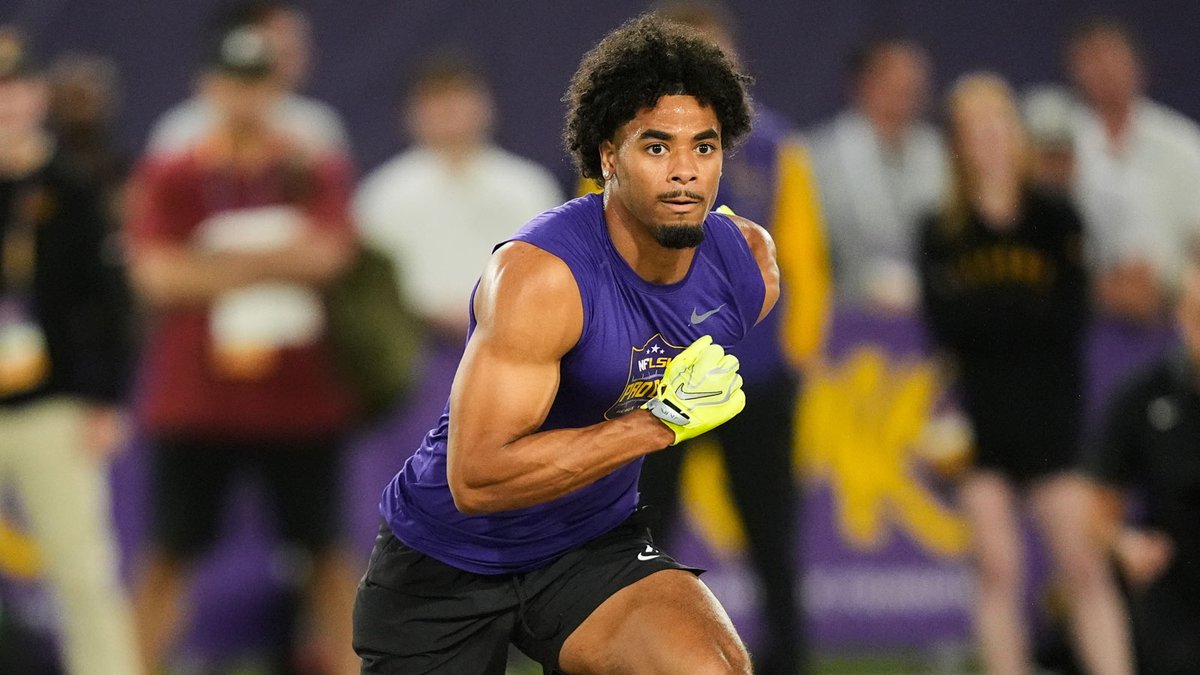 Around The NFL tweet media