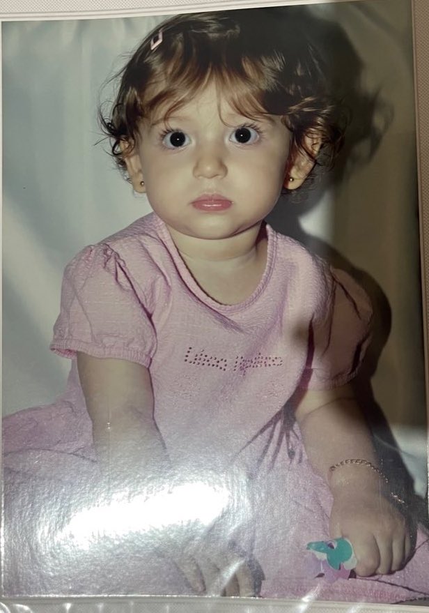 𝖼𝗁𝖾𝗋𝗋𝗒🦦ྀི tweet media