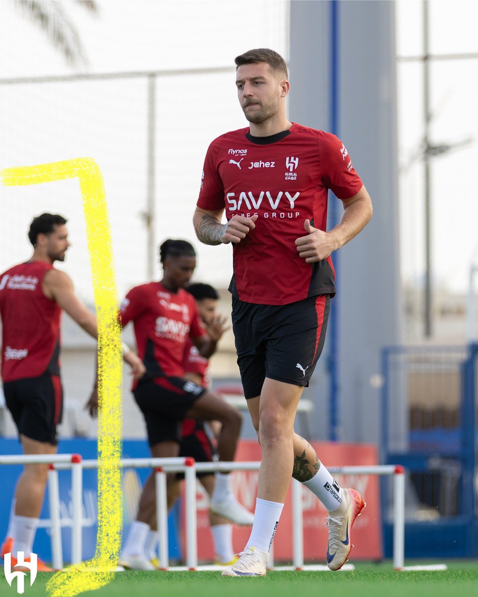 ماكس الهلالي tweet media