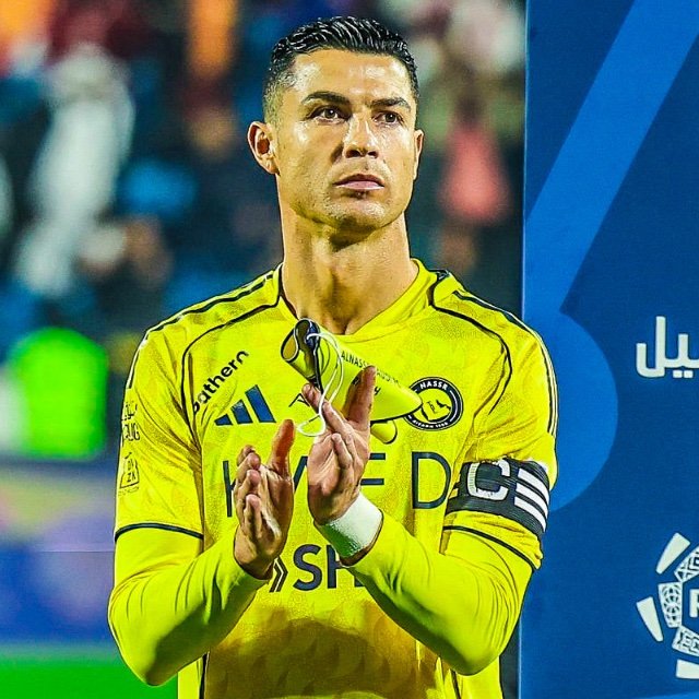 𝐂/𝐑 (fan) tweet media