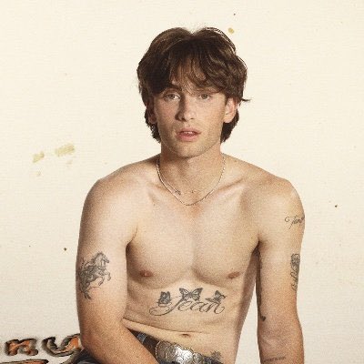 maria ₊˚⊹ tweet media