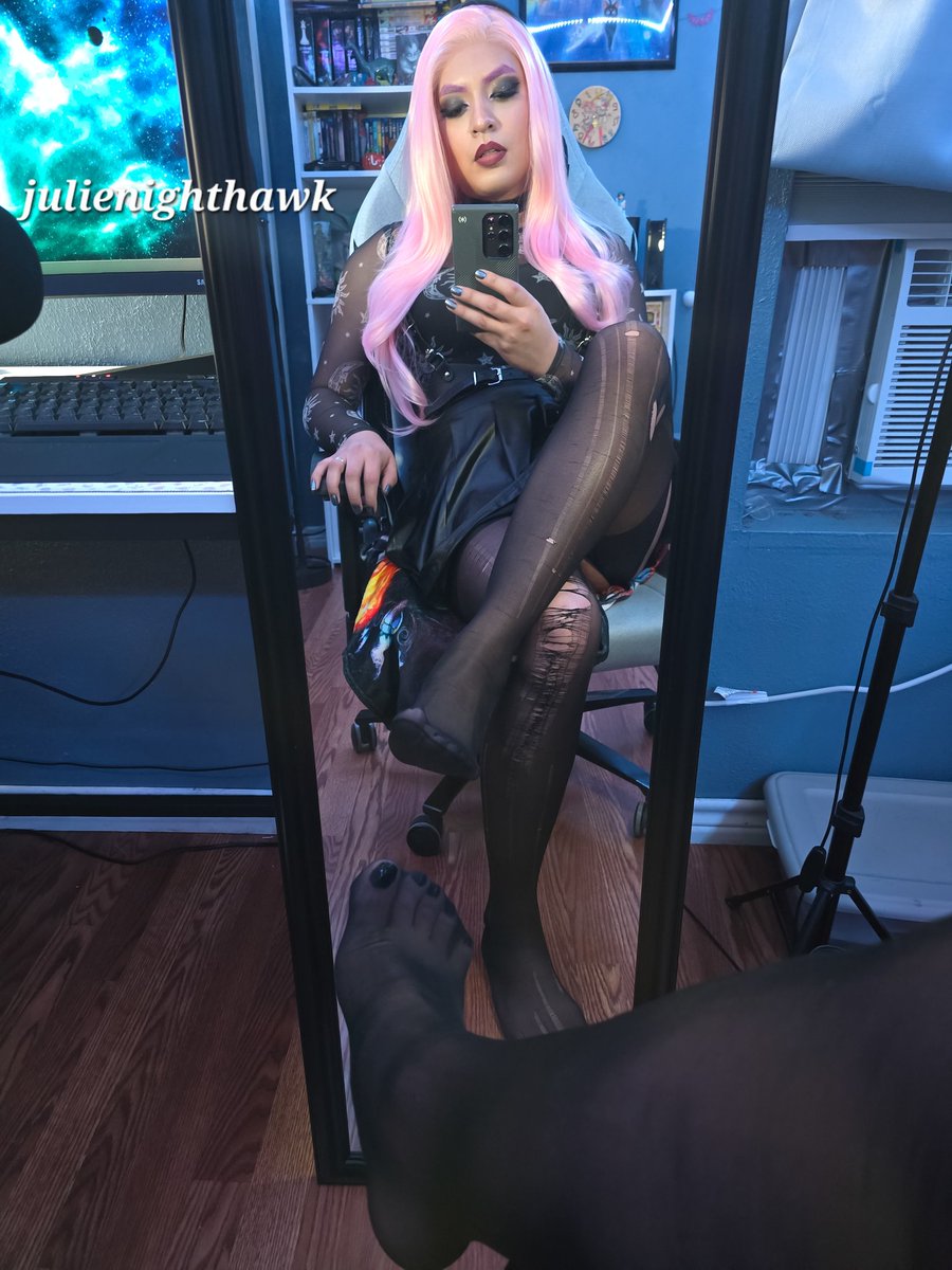 🦅🏳️‍⚧️Julie Nighthawk🏳️‍🌈🦅 tweet media