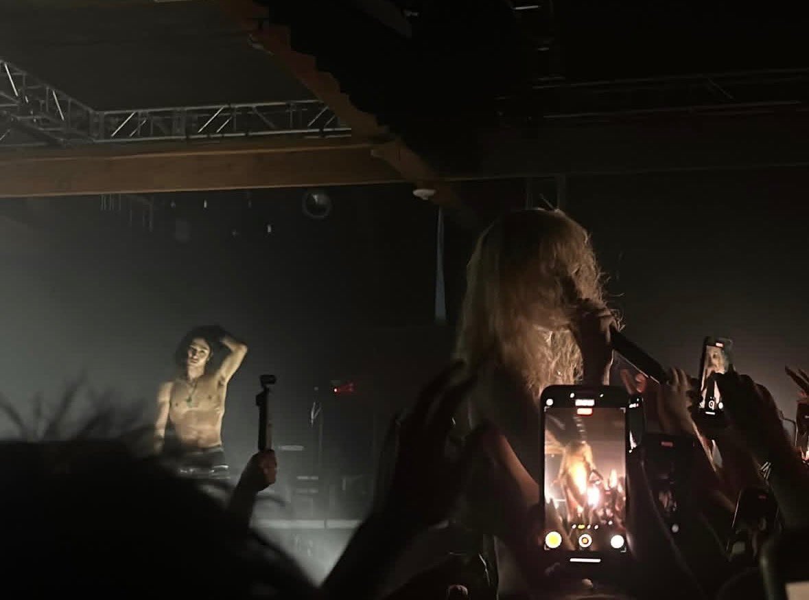 miles 🧁 tweet media