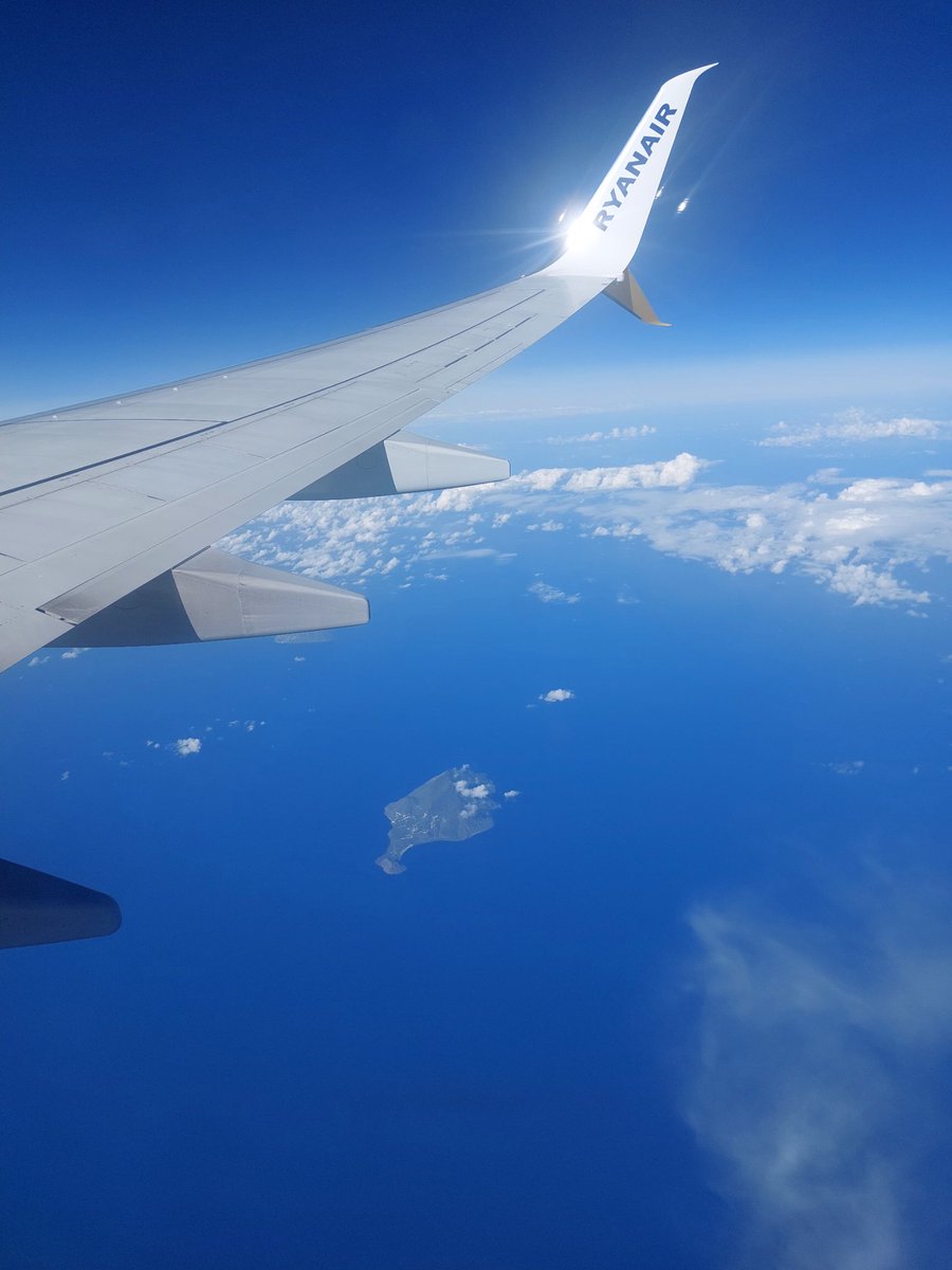 Marek Bartolen tweet media