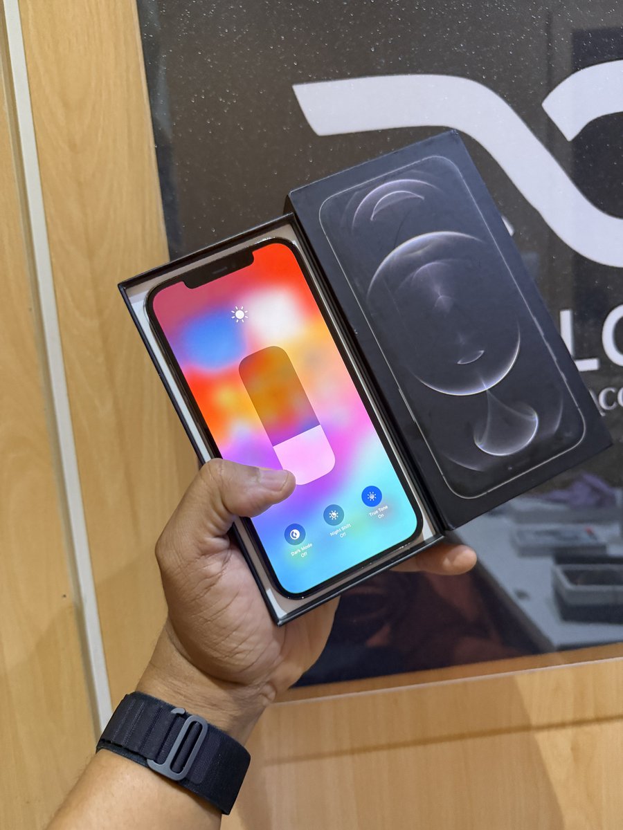 dabz_global's tweet photo. Deal‼️iPhone 12 pro max 128gb with 85% battery capacity! Screne and all part are original! Face ID and everything works great! 

Price: N380,000

Account: 8232100166 Dabz Global Biz Ven  Moniepoint 

Payment on deals are binding! We will not refund or repost, if you have “changed your mind”. We will refund/ come to an agreement according to your wish, if the description of what we posted is different from what you received.  Please be sure you want this before payment. RESPECT THE PROCESS‼️    

Nationwide Delivery 🚚📦