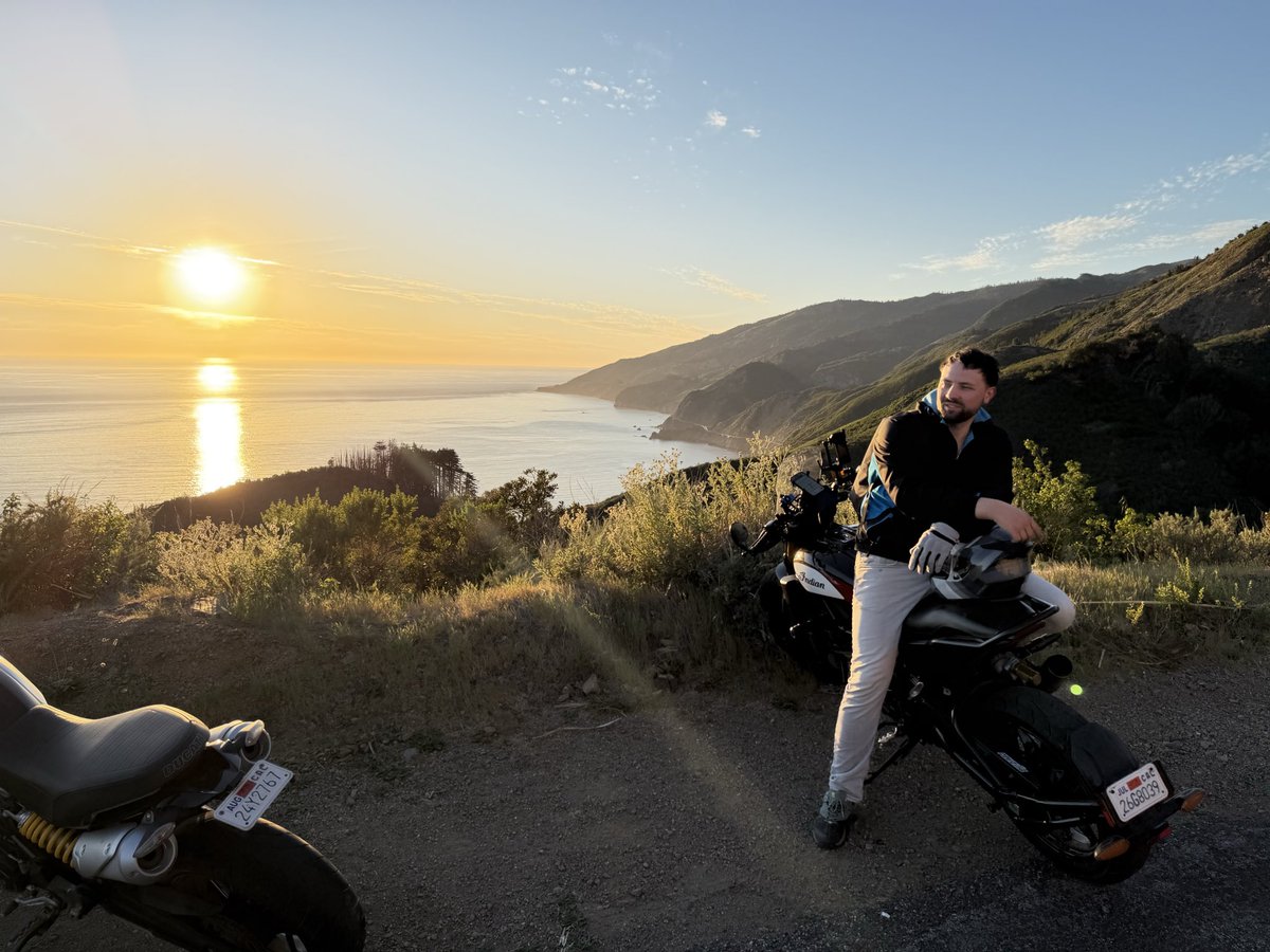 xucian_'s tweet image. my big sur moto ride on apr 4th
 
8h of pure concentrated beauty.
400gb of content and 8h of 360 footage, coming soon :)

#bigsur #moto