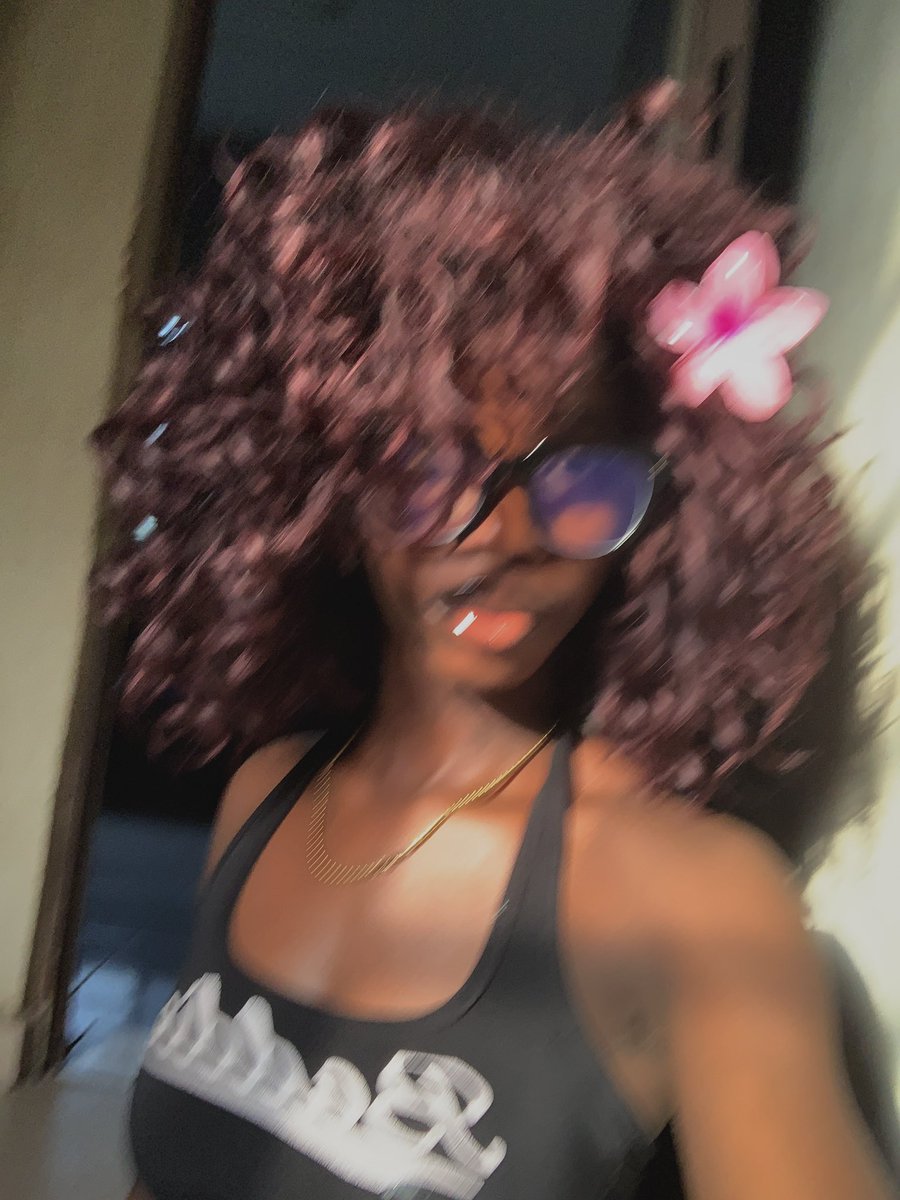 shelly🌸 tweet media