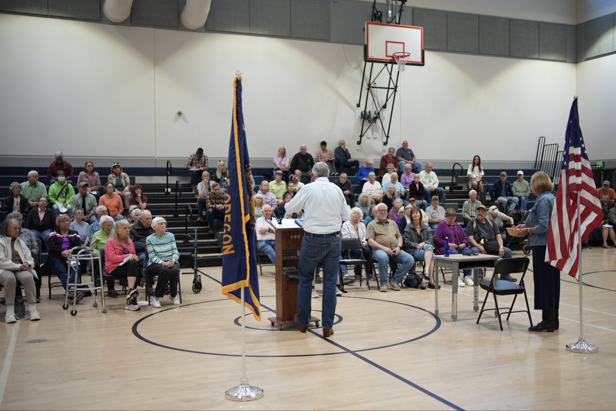 Senator Jeff Merkley tweet media