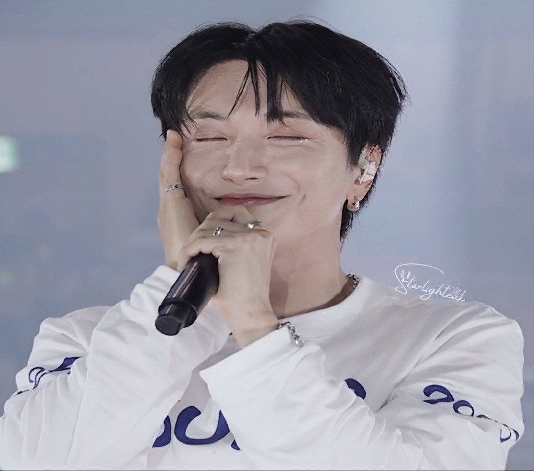 한 ❆ Han • 83z Debut kkajja💙 tweet media