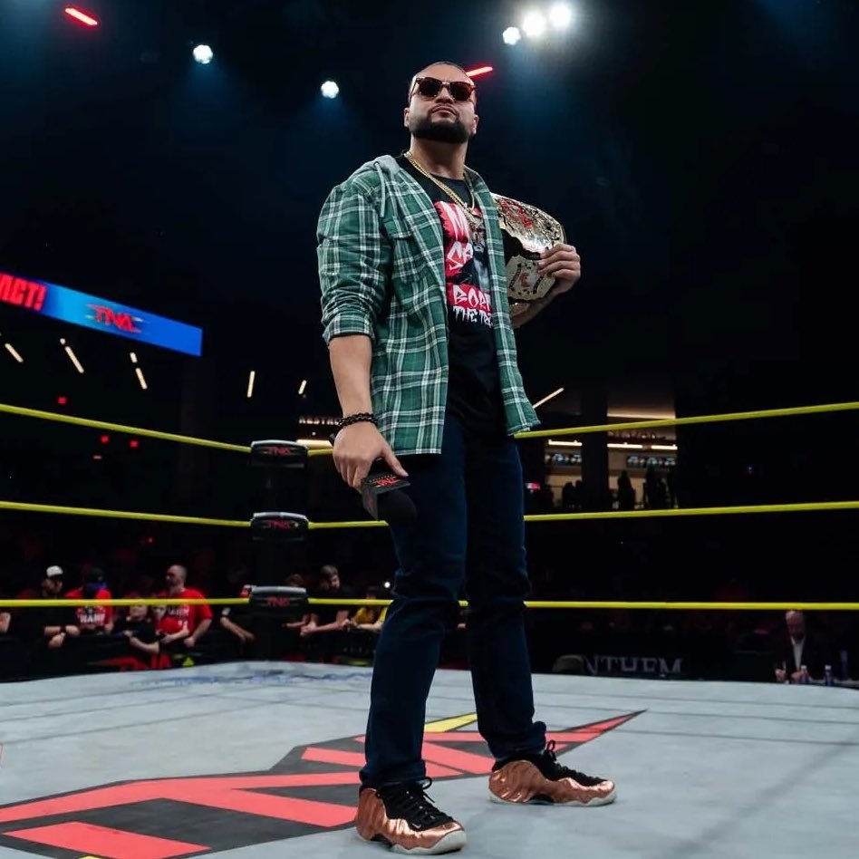 TNA World Champion Mike Santana's deal is currently set to expire this summer.

- Mike Johnson
(PWInsider Elite)