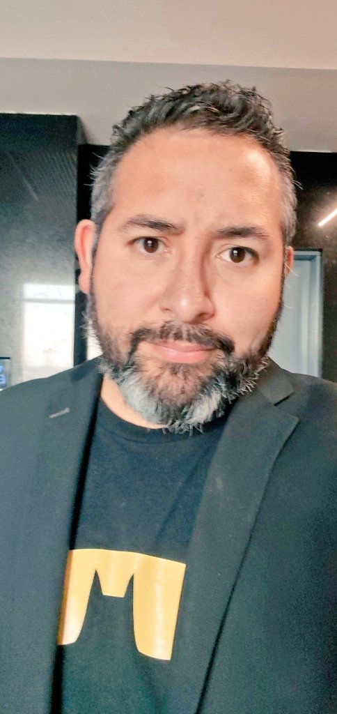 CptainBeerheart's tweet photo. Día de usar la de Batman https://t.co/zi4JDT8kKu