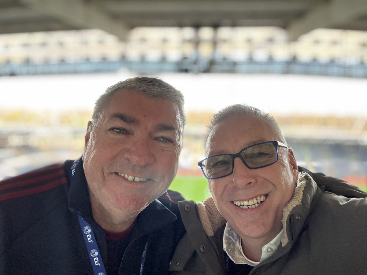 Moz & ClivePUSB weekly show tweet media